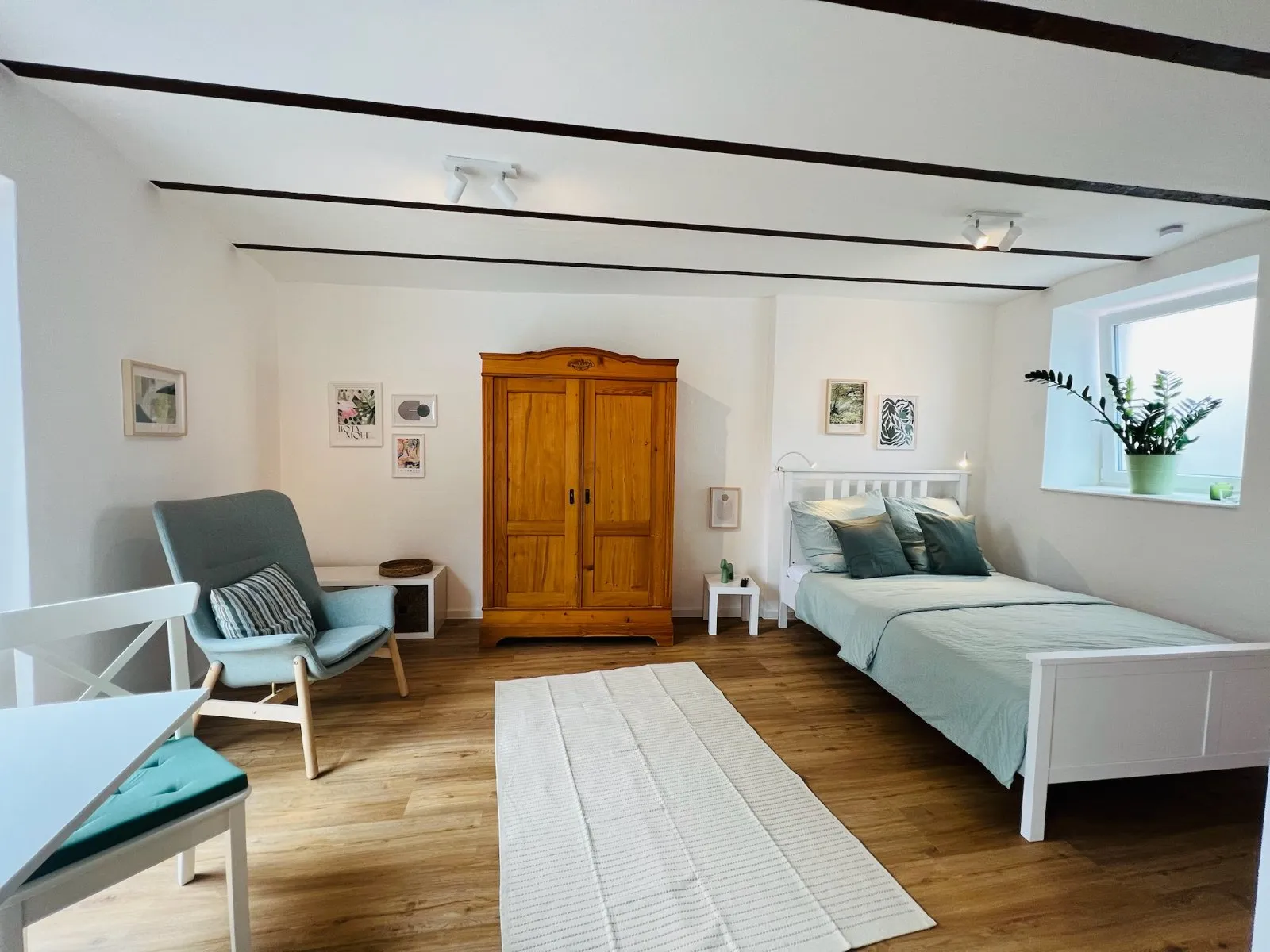 Traubenträumchen – Privater Innenhof mit Sitzecke